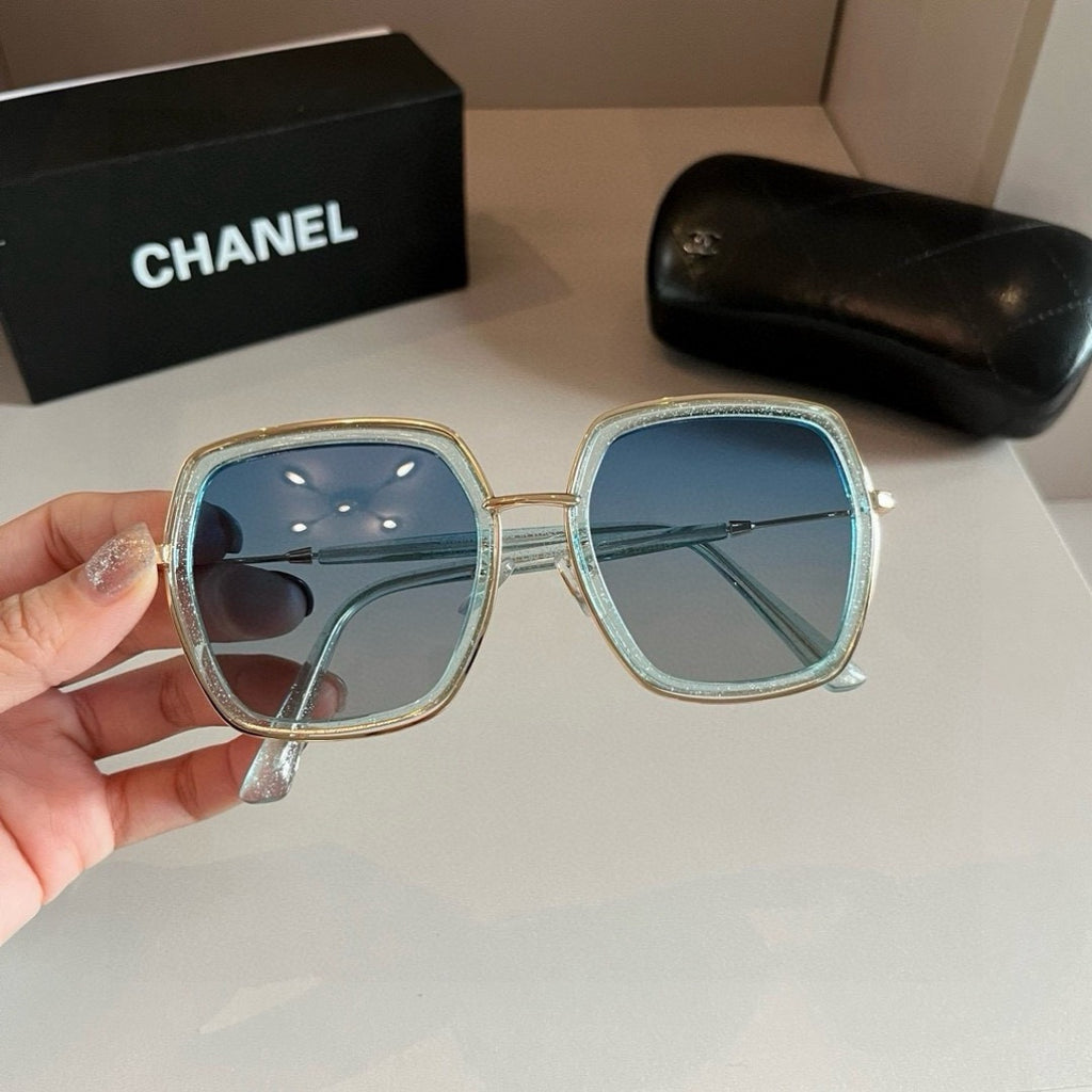 Chanel Oversized Silver Lens Sunglasses for Men & Women - 415272 - detail image 5