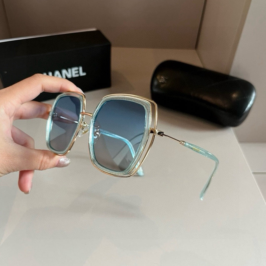 Chanel Oversized Silver Lens Sunglasses for Men & Women - 415272 - detail image 4