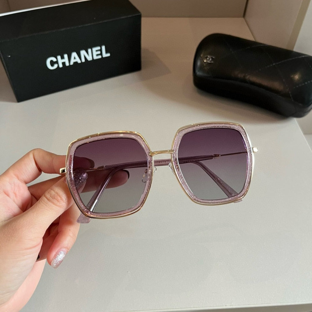 Chanel Oversized Silver Lens Sunglasses for Men & Women - 415273 - detail image 4