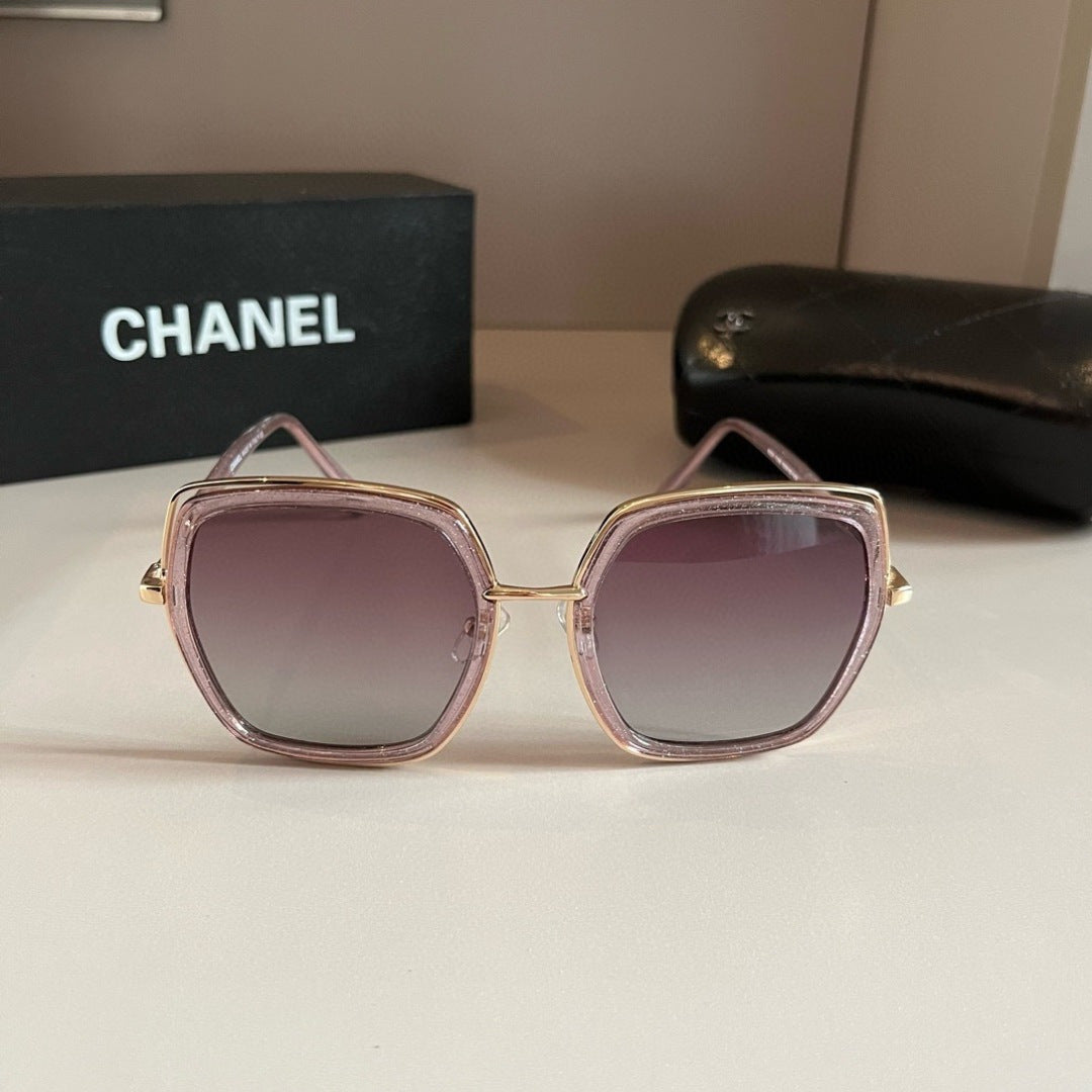 Chanel Oversized Silver Lens Sunglasses for Men & Women - 415273 - detail image 2