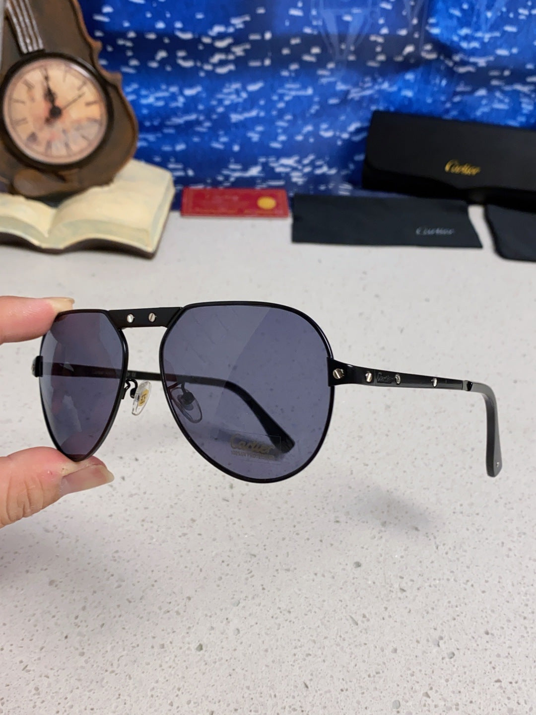 Cartier Folding Fashion Gray Lens Sunglasses for Men & Women - detail image 6
