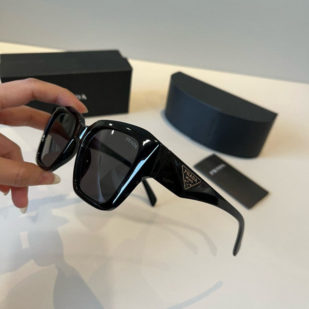 Prada Fashion Black Lens Sunglasses for Men & Women - 449352 - detail image 4