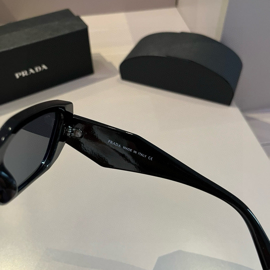 Prada SPR17WF Fashion Gold Lens Sunglasses for Men & Women - 398954 - detail image 6