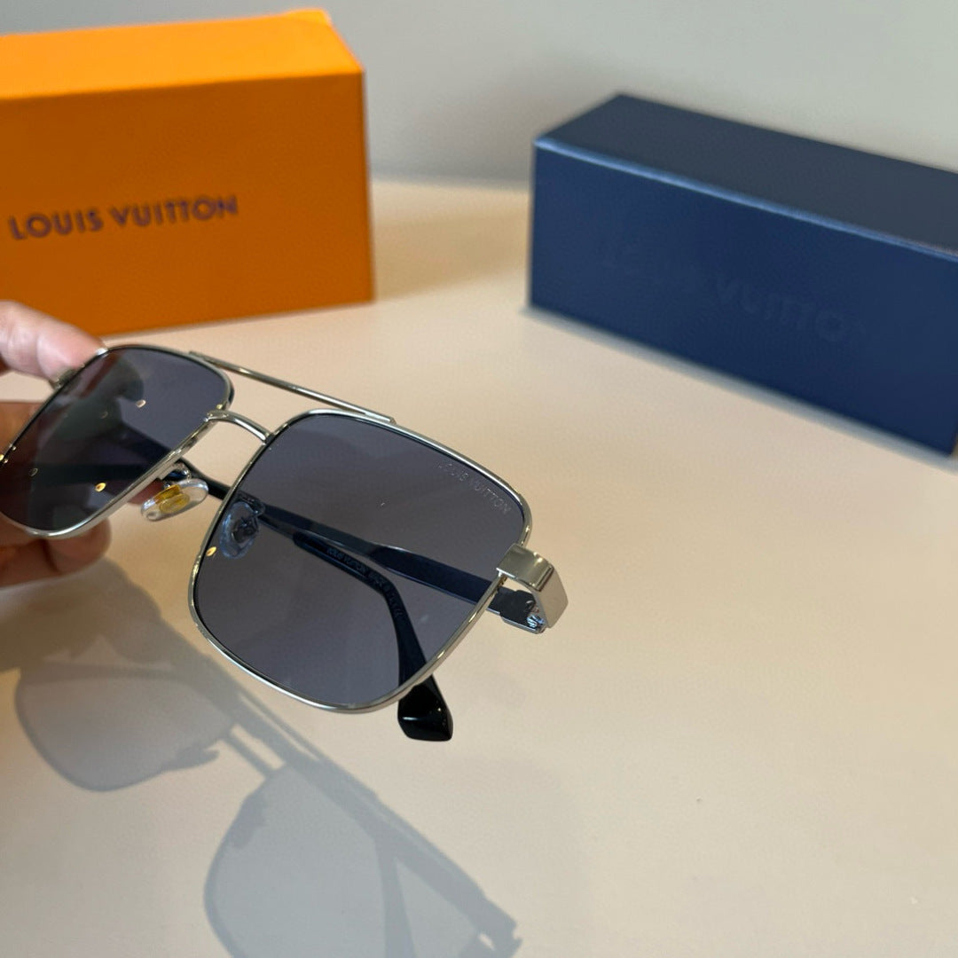Louis Vuitton Metal Aviator Blue Lens Sunglasses for Men & Women - 997427 - detail image 5