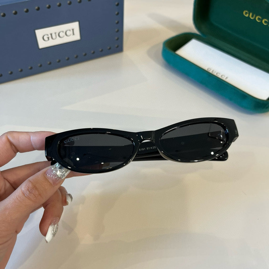 Gucci Slim Silver Lens Sunglasses for Men & Women - detail image 4