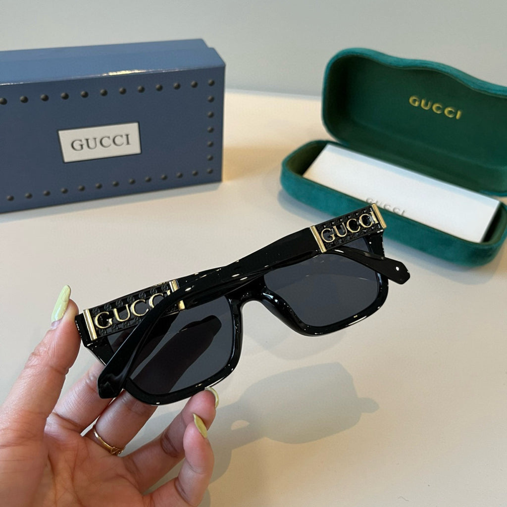Gucci Oversized Black Lens Sunglasses for Men & Women - 997598 - detail image 7