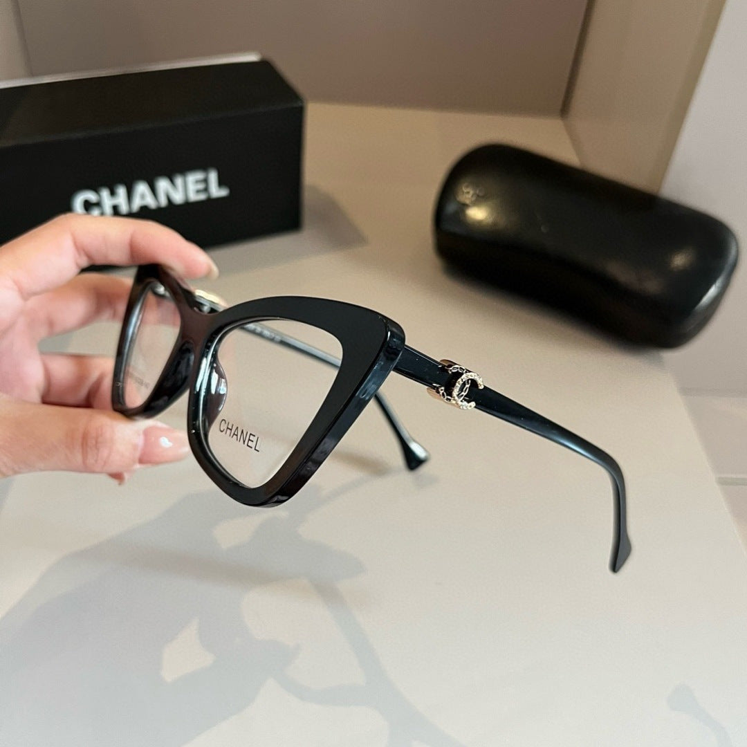 Chanel Oversized Silver Lens Sunglasses for Men & Women - 997786 - detail image 4