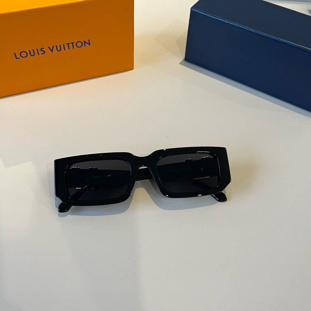 Louis Vuitton 2315 Fashion Black Lens Sunglasses for Men & Women - 381797 - detail image 8