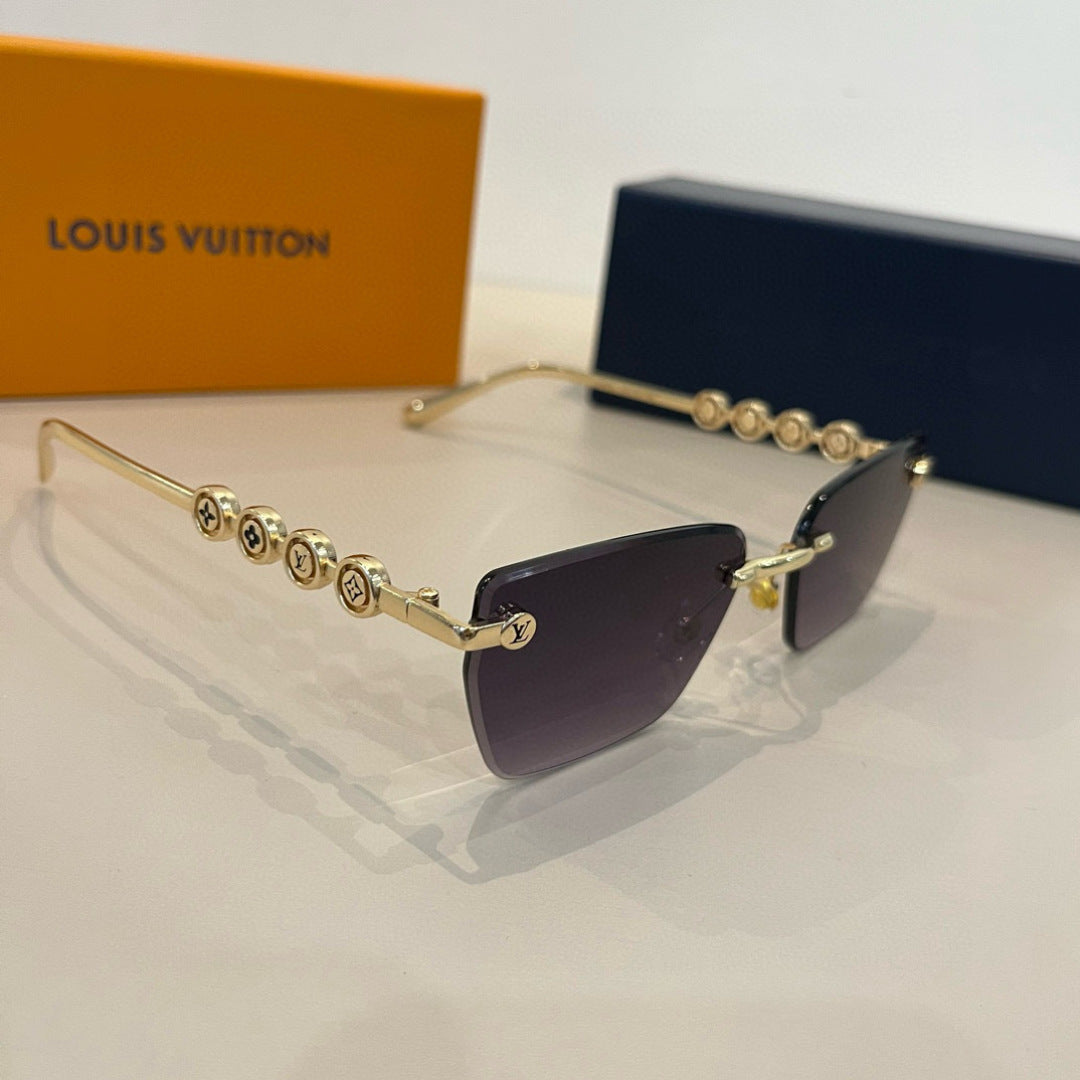Louis Vuitton Fashion Silver Lens Sunglasses for Women - 997432