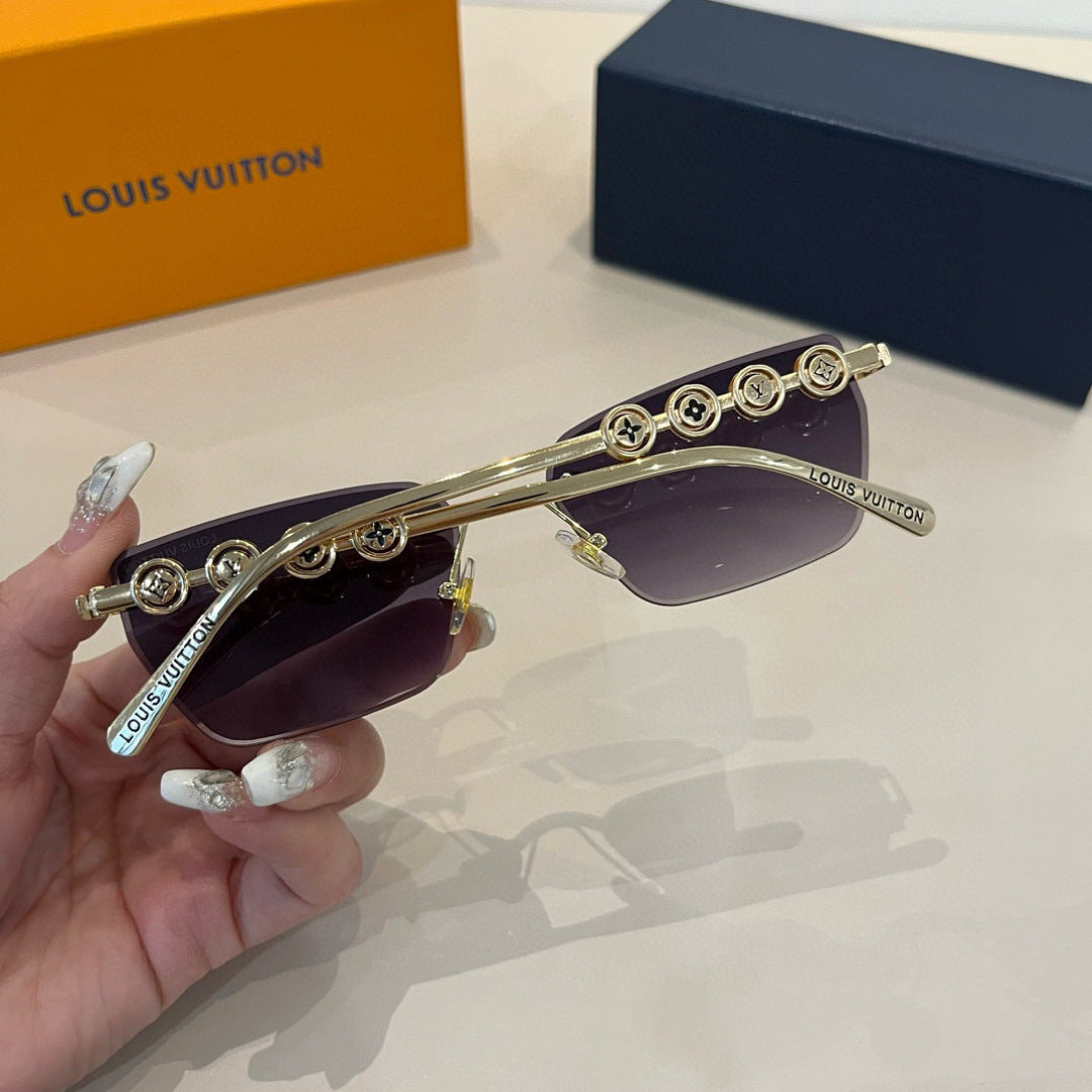 Louis Vuitton Fashion Silver Lens Sunglasses for Women - 997432 - detail image 8