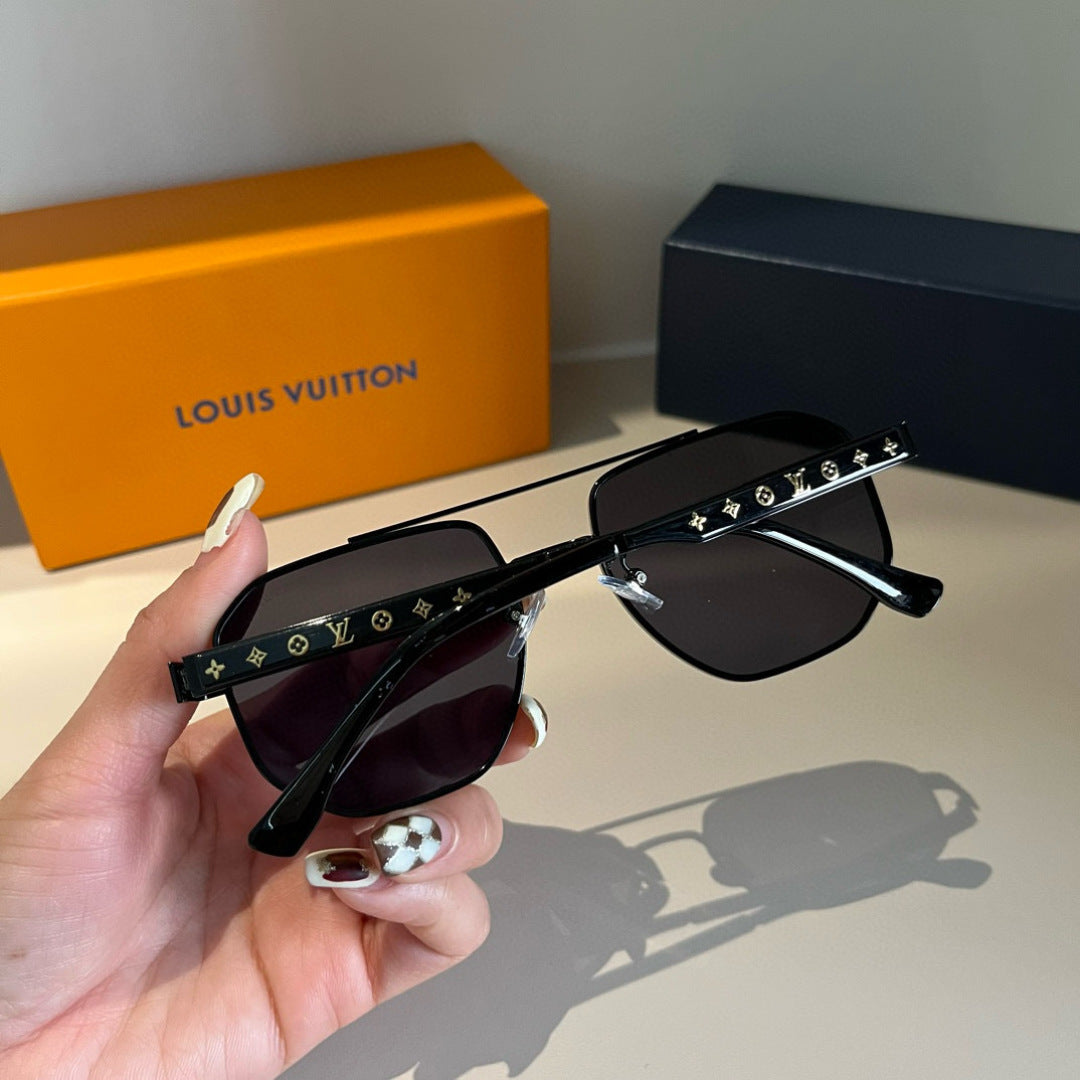 Louis Vuitton Metal Aviator Gold Lens Sunglasses for Men & Women - 866888 - detail image 6