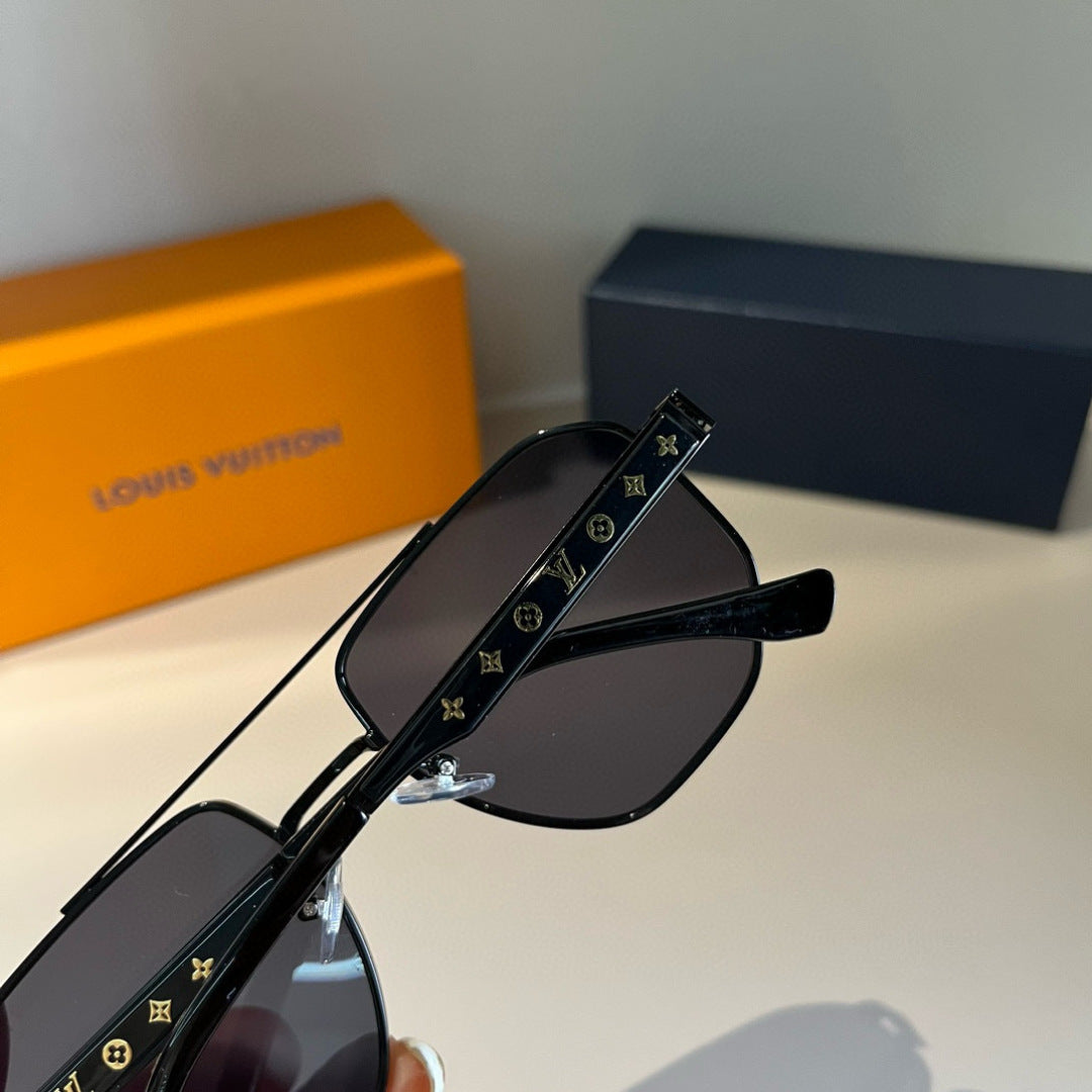 Louis Vuitton Metal Aviator Gold Lens Sunglasses for Men & Women - 866888 - detail image 7