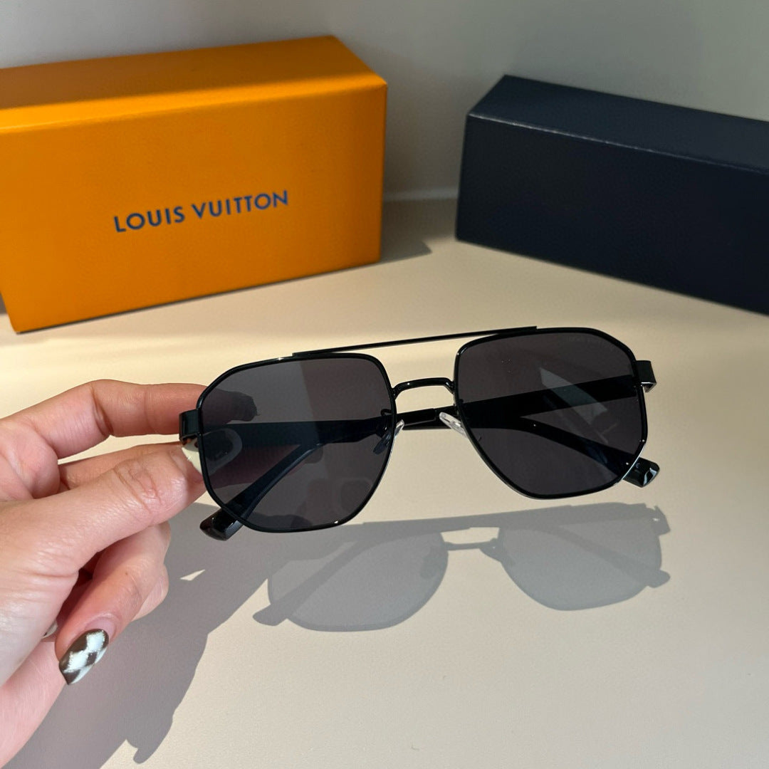 Louis Vuitton Metal Aviator Gold Lens Sunglasses for Men & Women - 866888 - detail image 5
