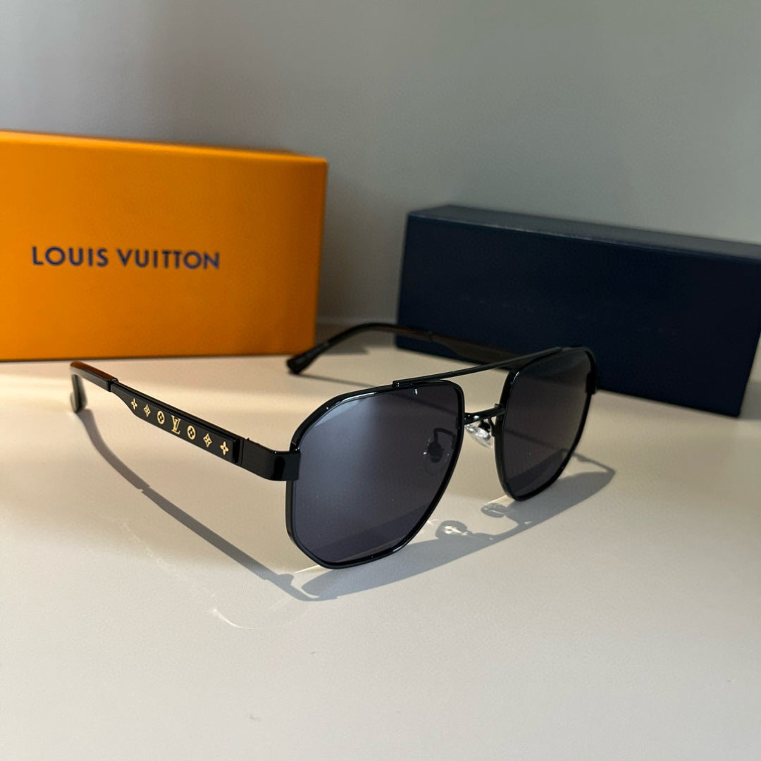 Louis Vuitton Metal Aviator Gold Lens Sunglasses for Men & Women - 866888