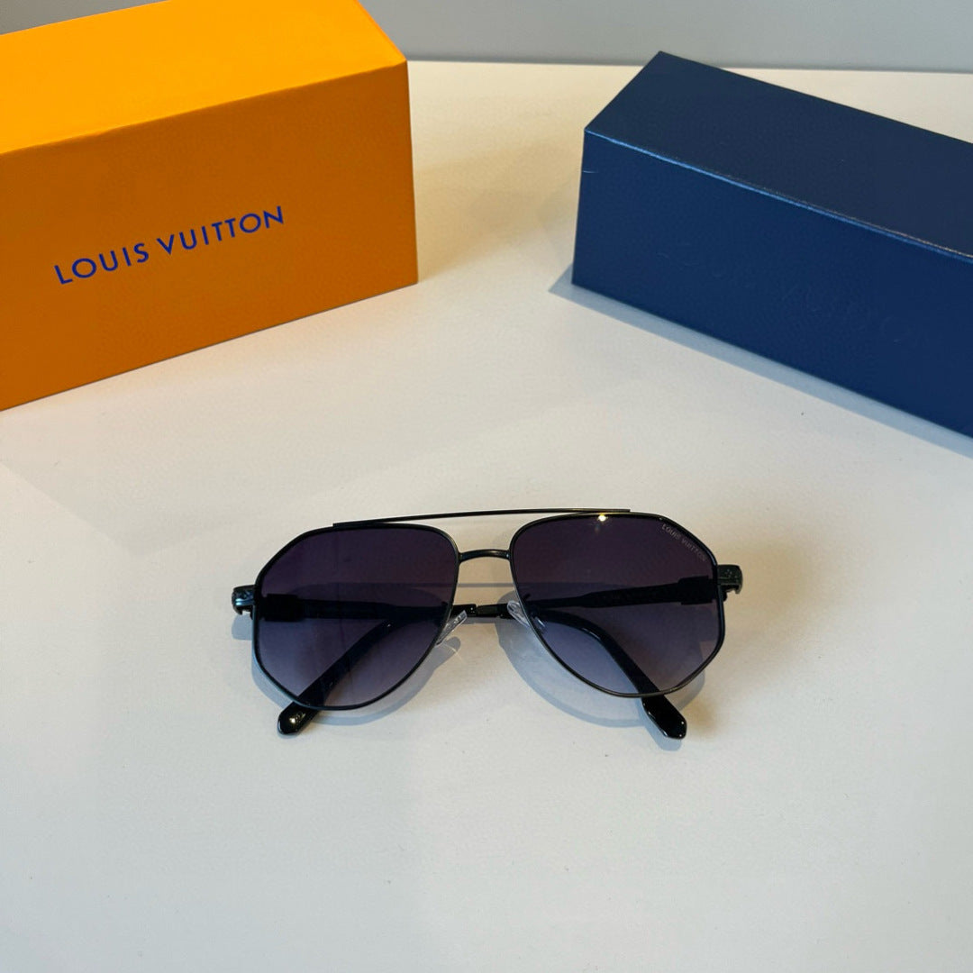 Louis Vuitton Metal Aviator Black Lens Sunglasses for Men & Women - 866891 - detail image 5