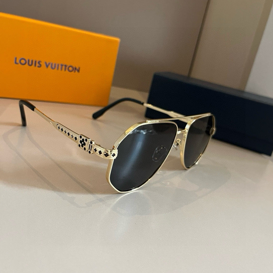 Louis Vuitton Metal Aviator Gold Lens Sunglasses for Men & Women - 866892