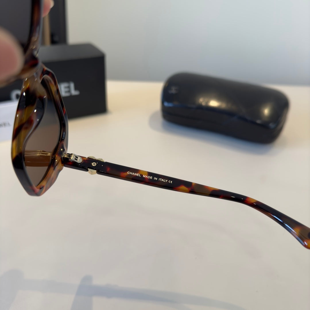 Chanel Fashion Brown Lens Sunglasses for Men & Women - 358124 - detail image 4