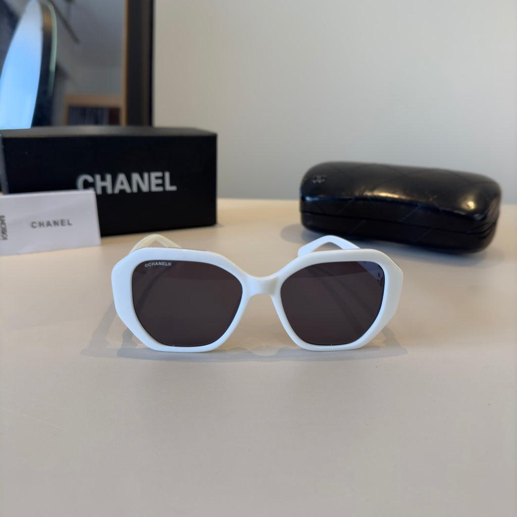 Chanel Fashion Silver Lens Sunglasses for Men & Women - 358125 - detail image 2