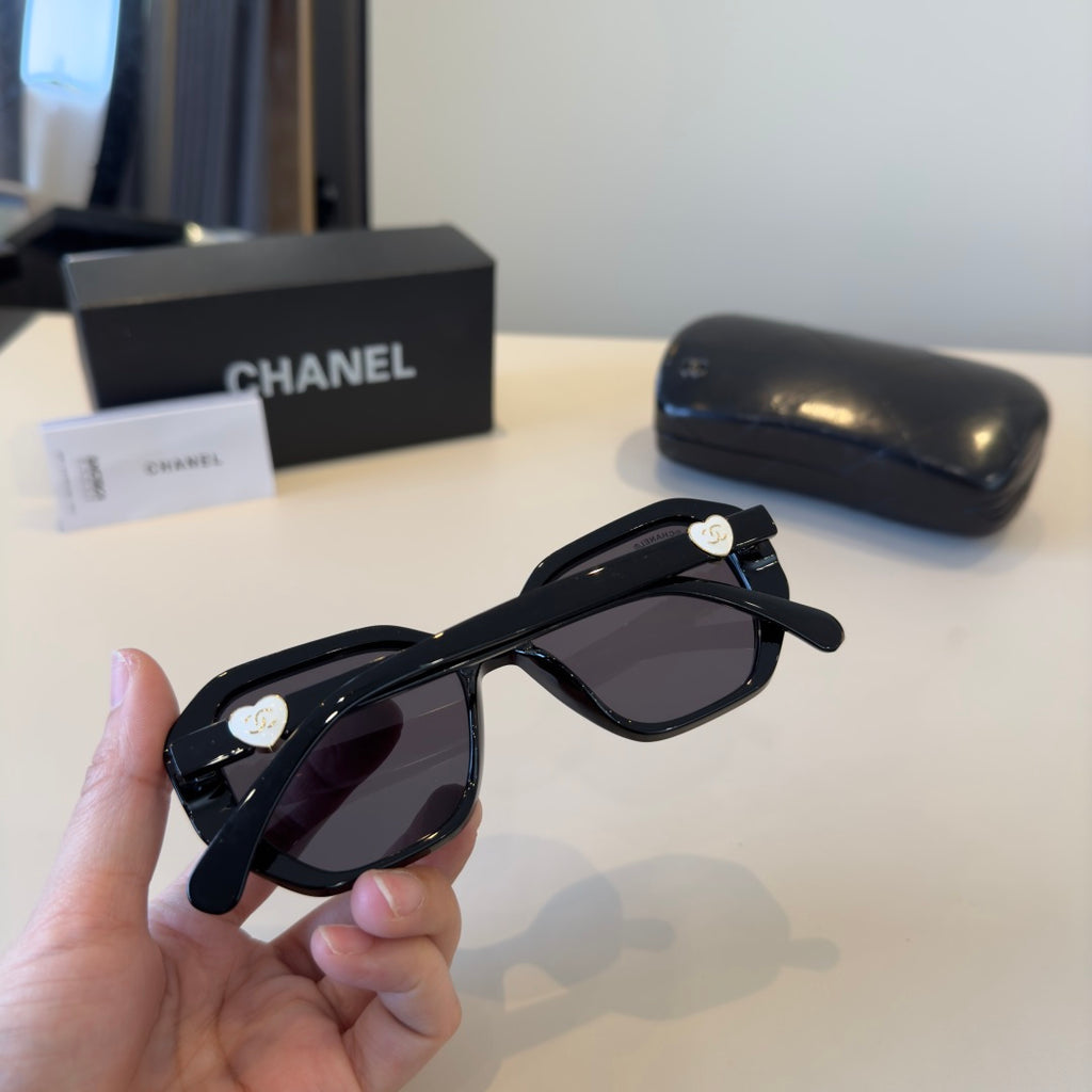 Chanel Fashion Silver Lens Sunglasses for Men & Women - 358126 - detail image 8