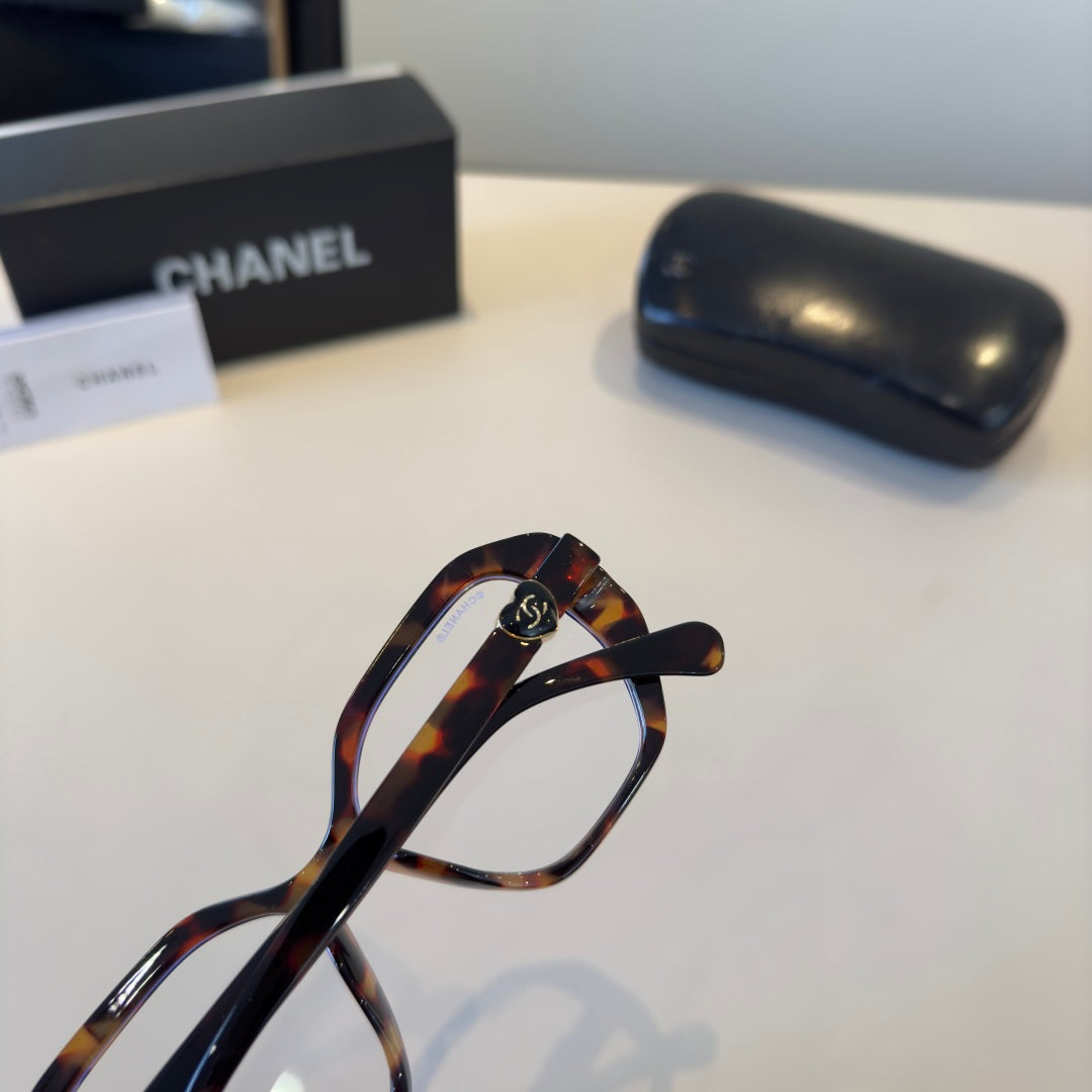 Chanel Fashion Silver Lens Sunglasses for Men & Women - 358127 - detail image 6