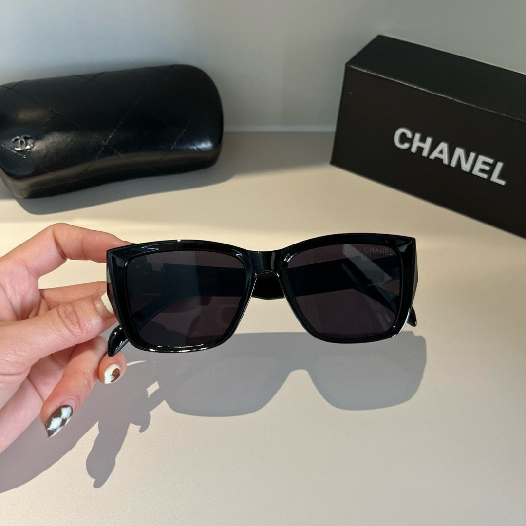 Chanel Fashion Silver Lens Sunglasses for Men & Women - 867030 - detail image 3