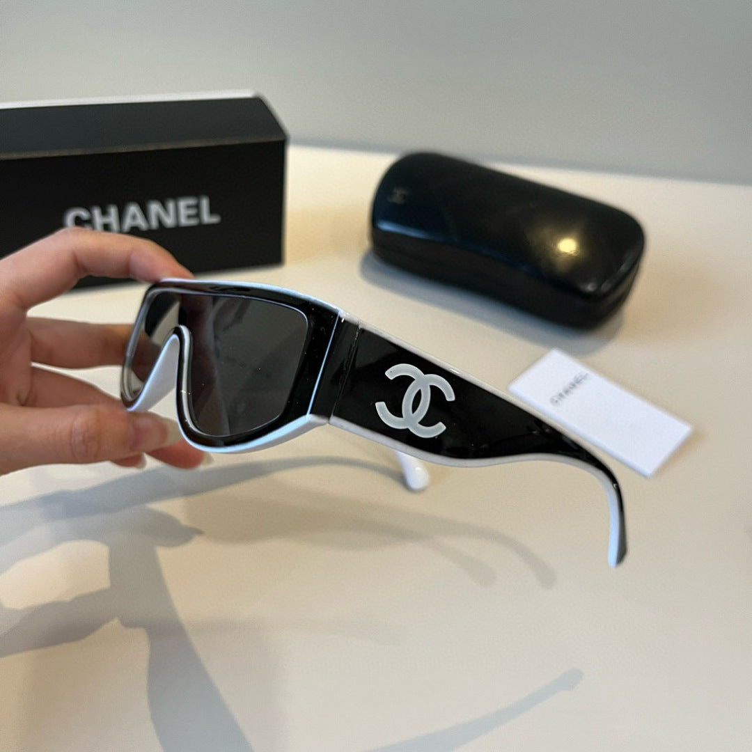 Chanel Fashion Black Lens Sunglasses for Men & Women - 371853 - detail image 4