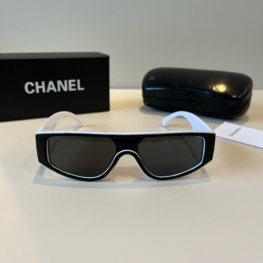 Chanel Fashion Black Lens Sunglasses for Men & Women - 371853 - detail image 2