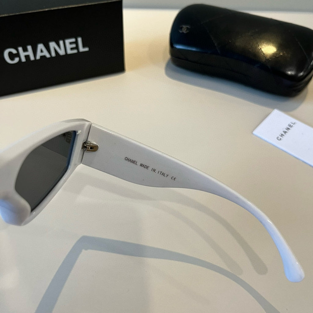 Chanel Fashion Black Lens Sunglasses for Men & Women - 493570 - detail image 5