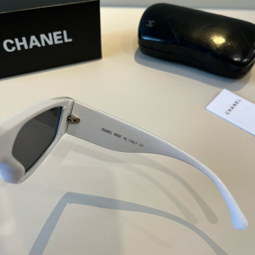 Chanel Fashion Black Lens Sunglasses for Men & Women - 486672 - detail image 5