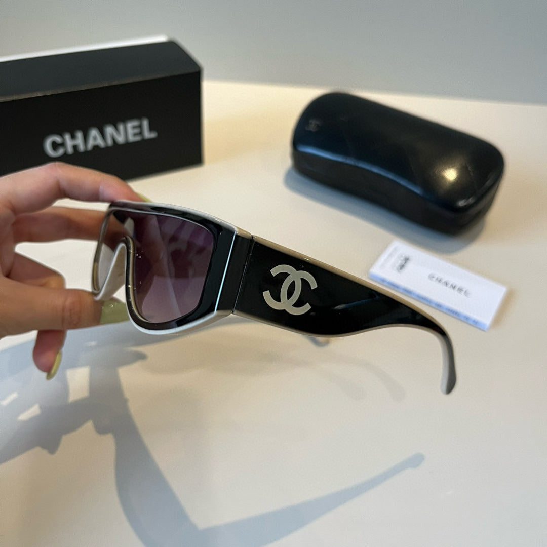 Chanel Fashion Black Lens Sunglasses for Men & Women - 867032 - detail image 4