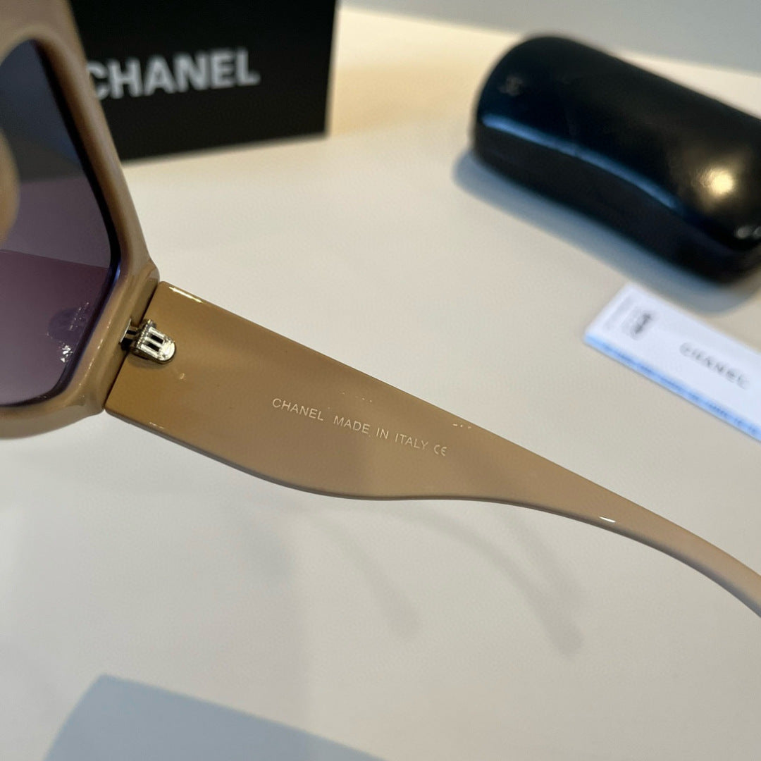 Chanel Fashion Black Lens Sunglasses for Men & Women - 371854 - detail image 10