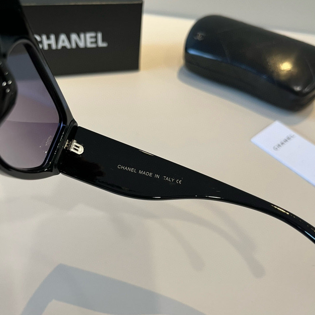Chanel Fashion Gold Lens Sunglasses for Men & Women - 493572 - detail image 5