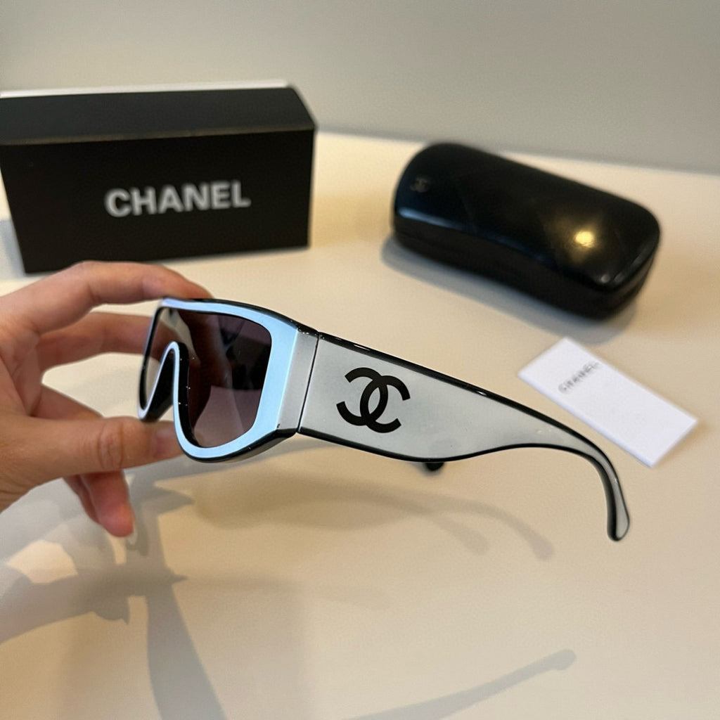 Chanel Fashion Gold Lens Sunglasses for Men & Women - 382256 - detail image 4