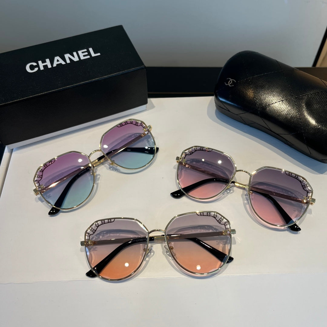 Chanel Oversized Silver Lens Sunglasses for Men & Women - 449021 - detail image 9