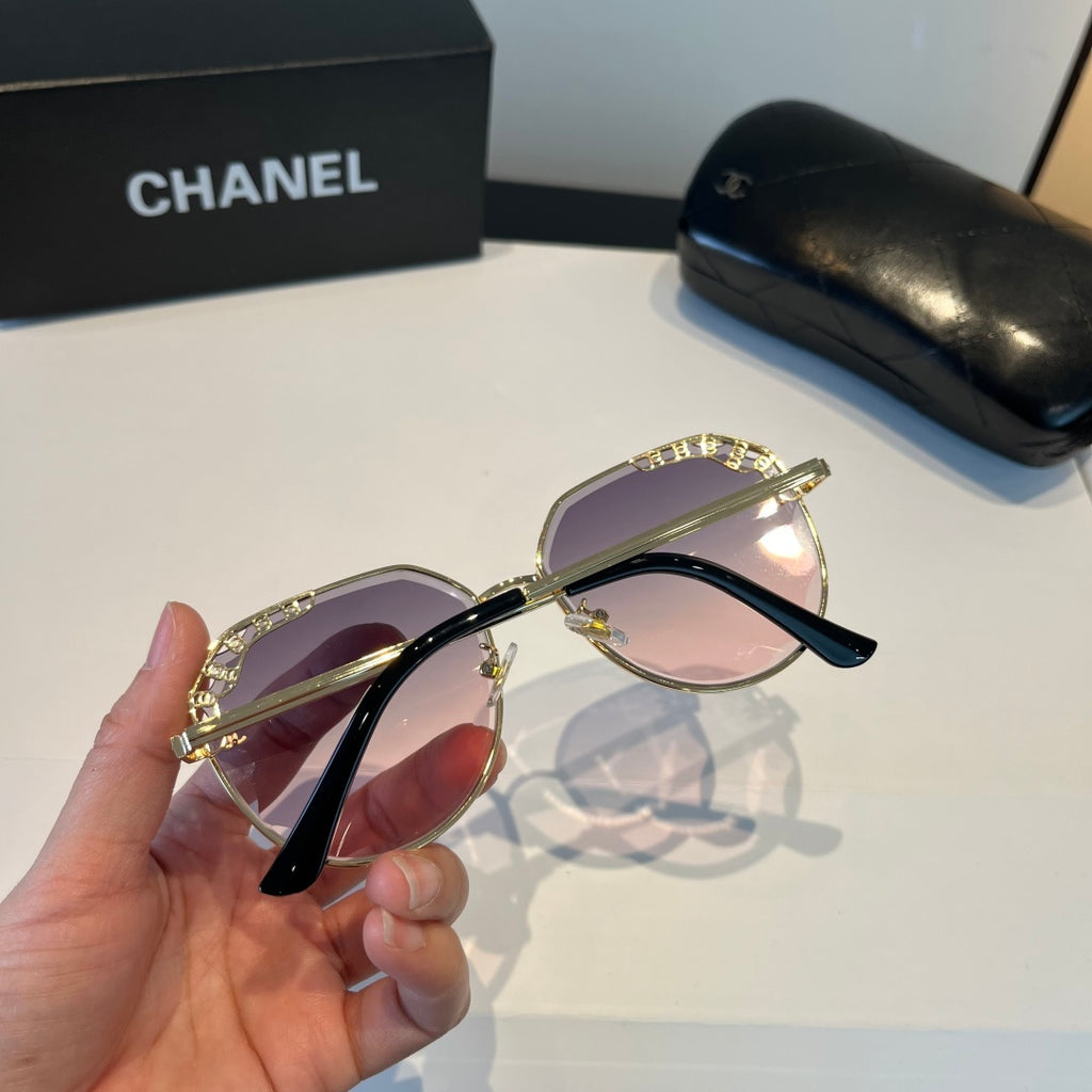 Chanel Oversized Silver Lens Sunglasses for Men & Women - 449021 - detail image 5