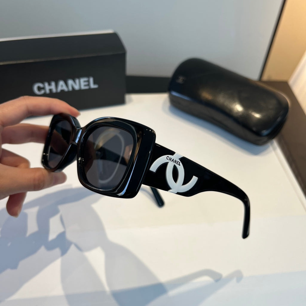 Chanel Fashion Black Lens Sunglasses for Men & Women - 158346 - detail image 4