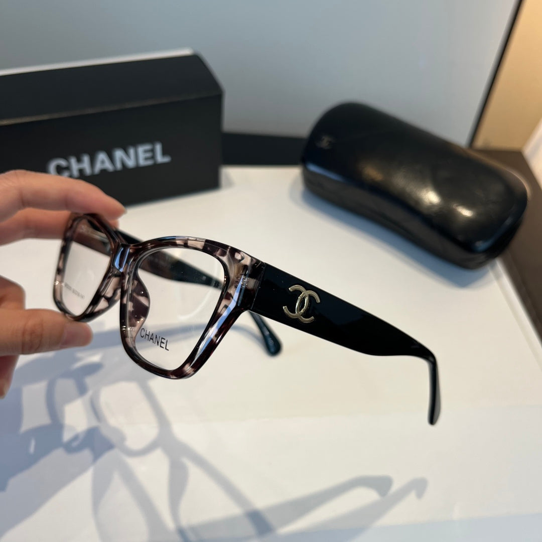 Chanel Oversized Silver Lens Sunglasses for Men & Women - 158348 - detail image 4