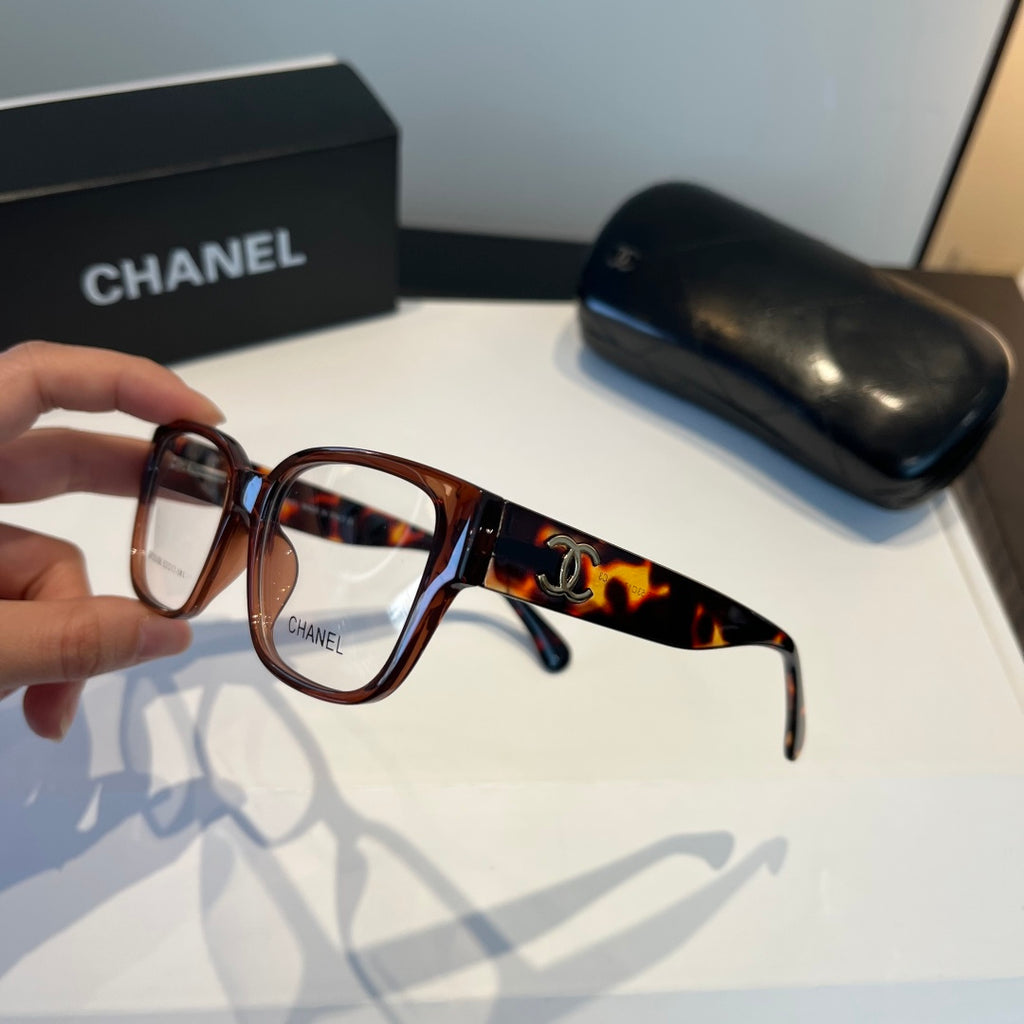 Chanel Oversized Silver Lens Sunglasses for Men & Women - 158349 - detail image 4