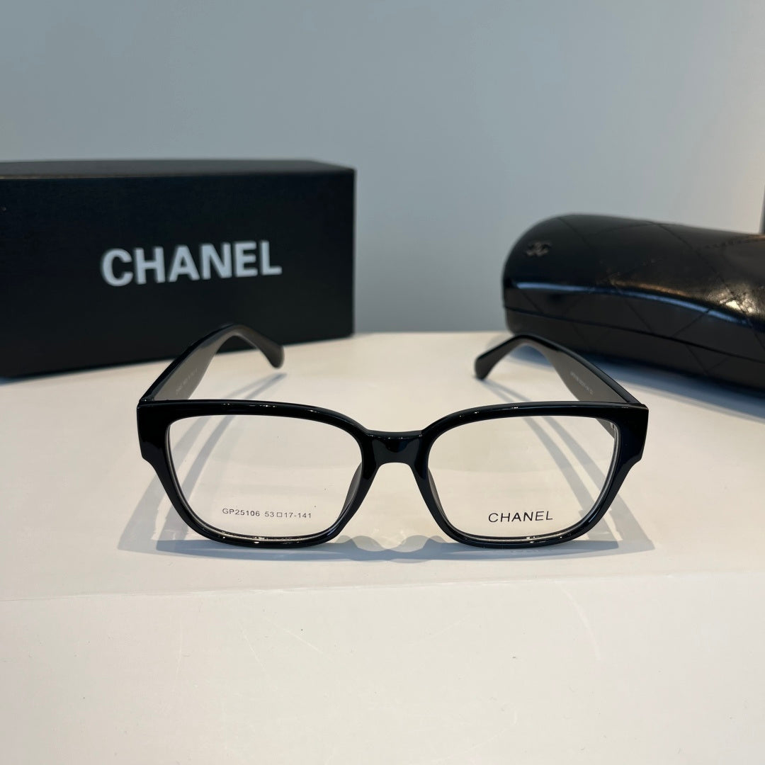 Chanel Oversized Silver Lens Sunglasses for Men & Women - 158350 - detail image 2