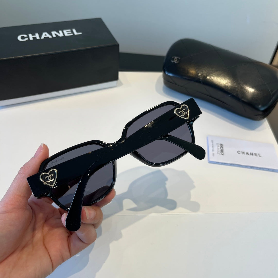 Chanel Fashion Black Lens Sunglasses for Men & Women - 158287 - detail image 7