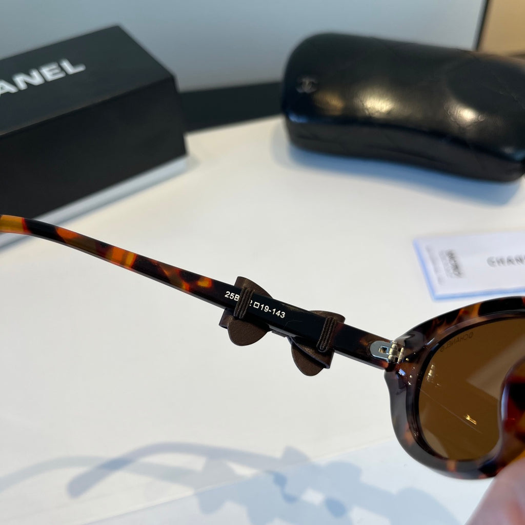 Chanel Cat-Eye Black Lens Sunglasses for Men & Women - 465081 - detail image 6