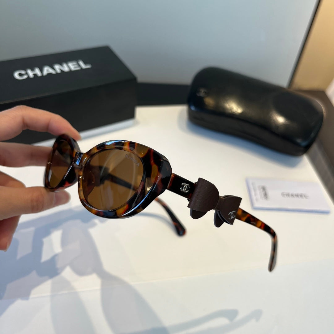 Chanel Cat-Eye Black Lens Sunglasses for Men & Women - 415266 - detail image 4