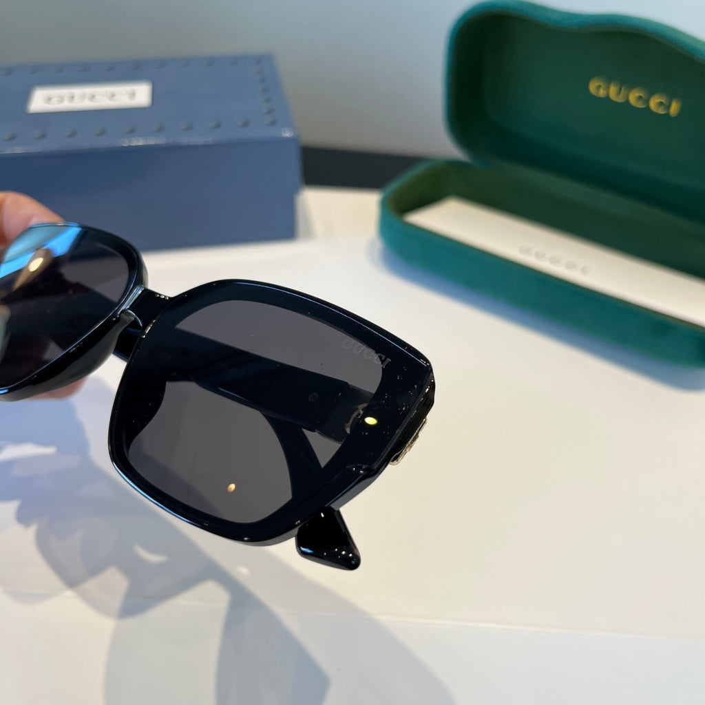 Gucci Oversized Black Lens Sunglasses for Women - 997562 - detail image 9
