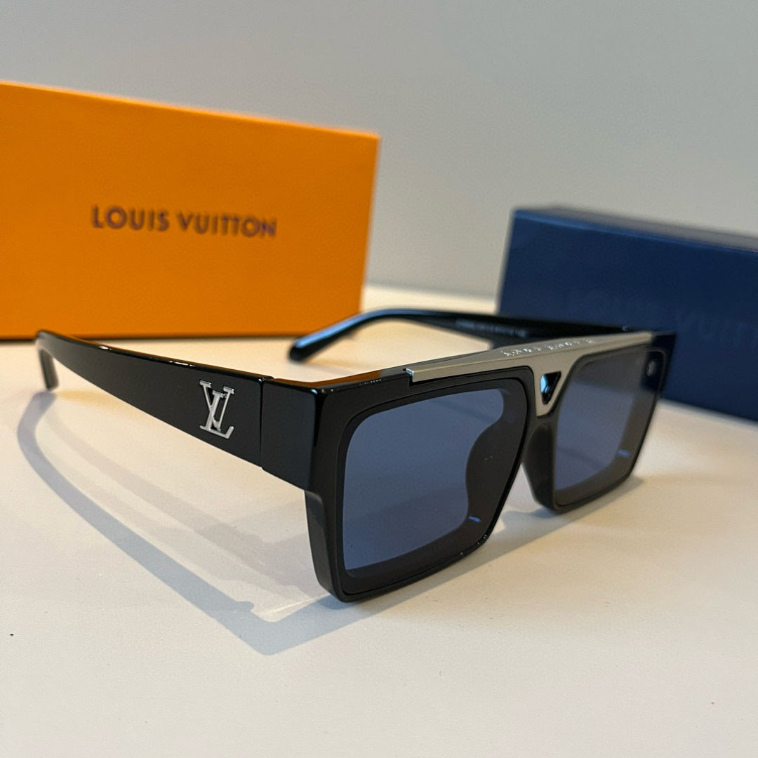 Louis Vuitton Z1502W Fashion Black Lens Sunglasses for Men & Women - 997400