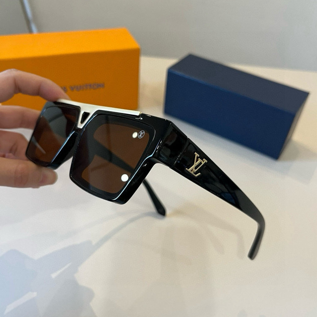 Louis Vuitton Z1502W Fashion Black Lens Sunglasses for Men & Women - 997401 - detail image 4