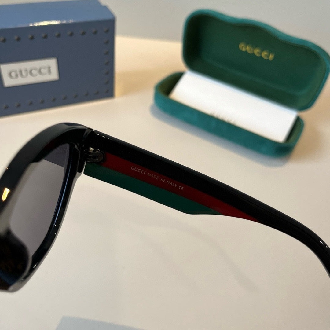Gucci Oversized Black Lens Sunglasses for Men & Women - 464978 - detail image 8