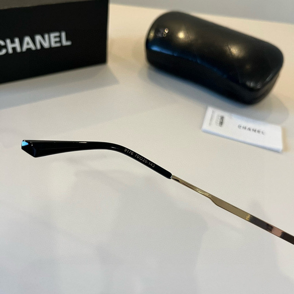 Chanel Oversized Silver Lens Sunglasses for Men & Women - 997761 - detail image 11