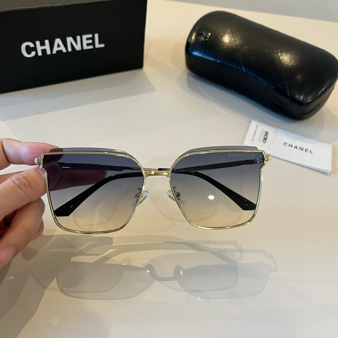 Chanel Oversized Silver Lens Sunglasses for Men & Women - 997761 - detail image 5