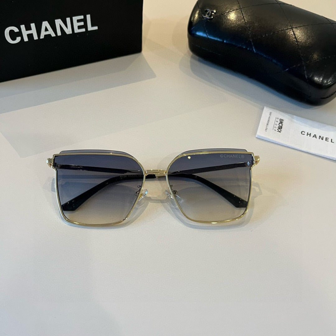 Chanel Oversized Silver Lens Sunglasses for Men & Women - 997761 - detail image 6