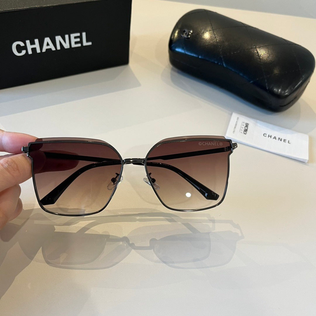 Chanel Oversized Red Lens Sunglasses for Men & Women - 997762 - detail image 4